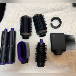 DYSON AIRWRAP FIRST GENERATION
ATTACHMENTS ONLY